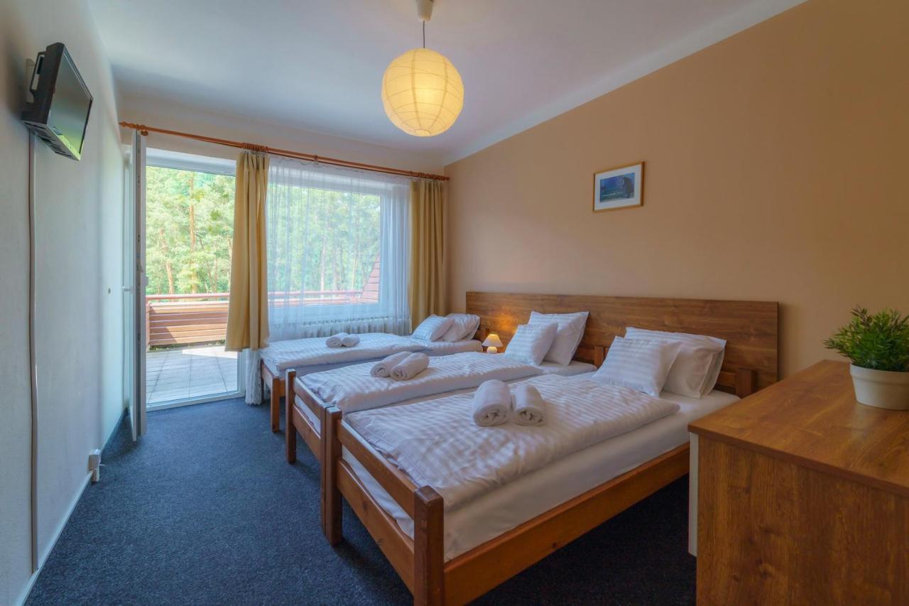 Hotel Hladina Nebrich Zewnętrze zdjęcie