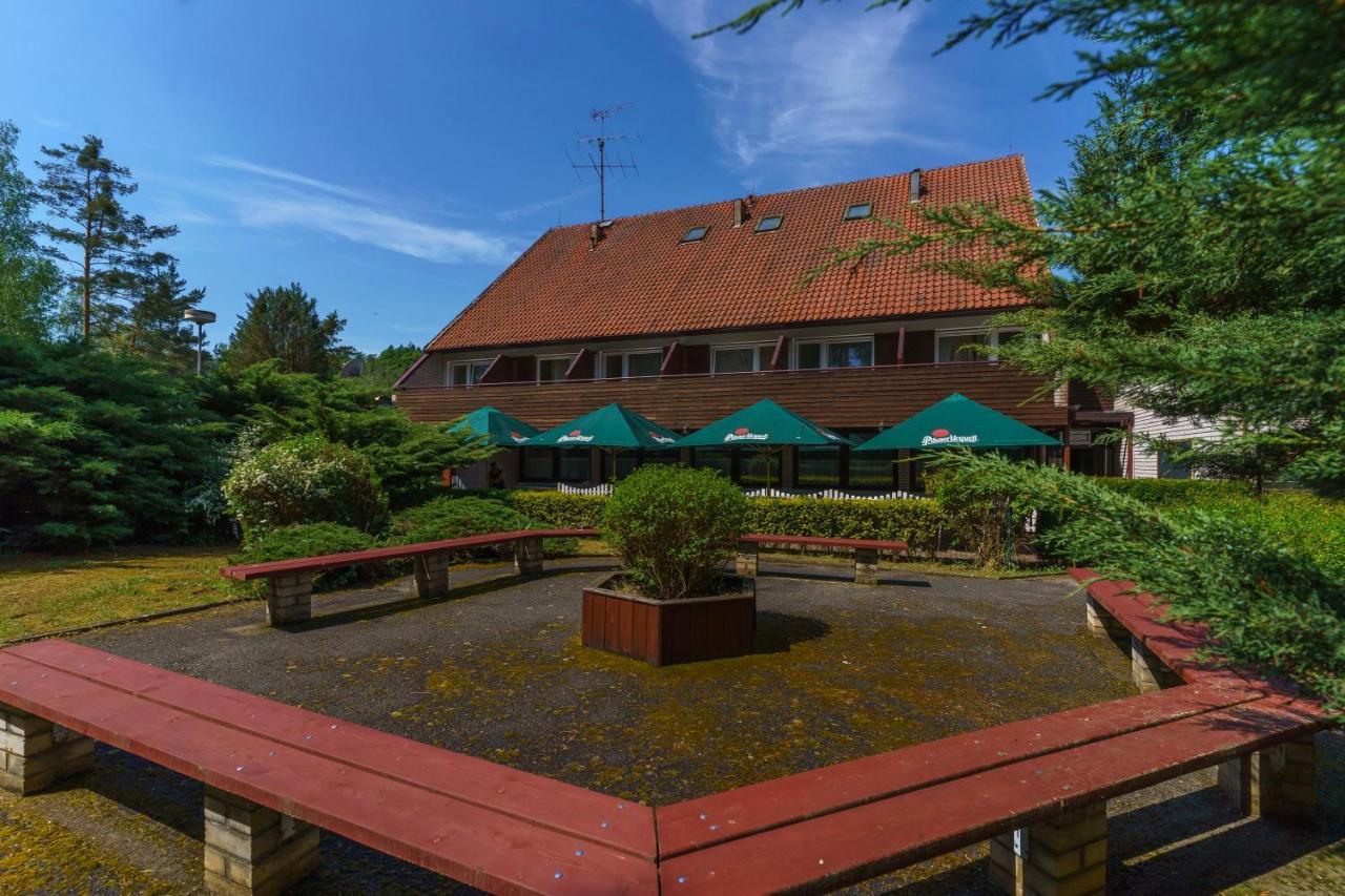 Hotel Hladina Nebrich Zewnętrze zdjęcie