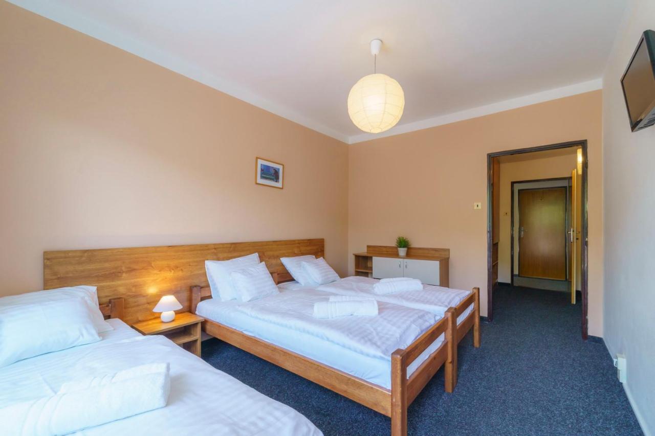 Hotel Hladina Nebrich Zewnętrze zdjęcie