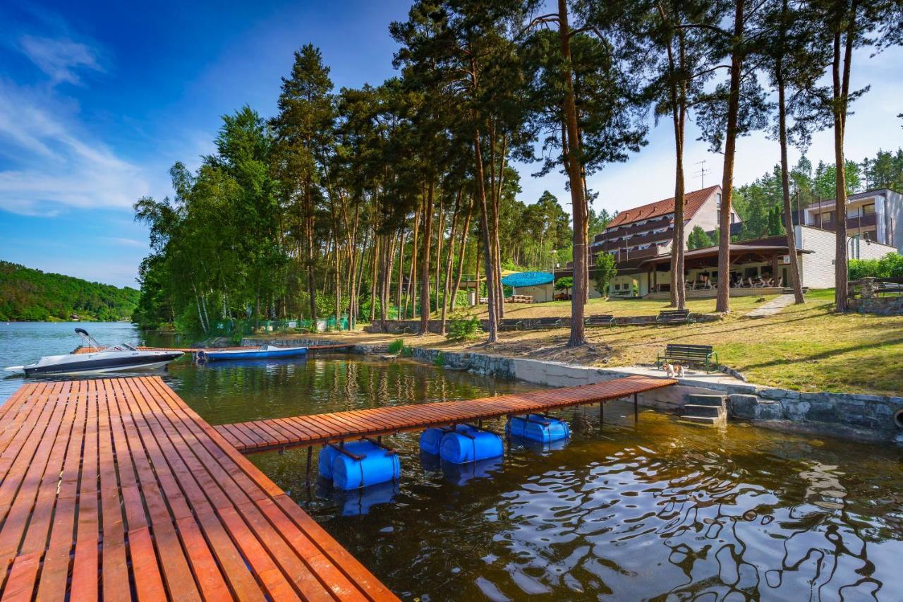 Hotel Hladina Nebrich Zewnętrze zdjęcie